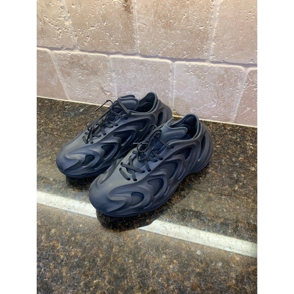 adidas adiFOM Q Yeezy Foam Runner Sneakers Black Carbon Gray M 5 W 7 EUC - Picture 3 of 12